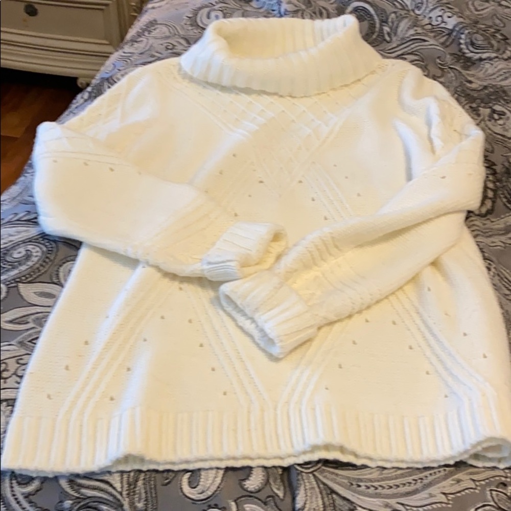 Sweater - Picture 3 of 4